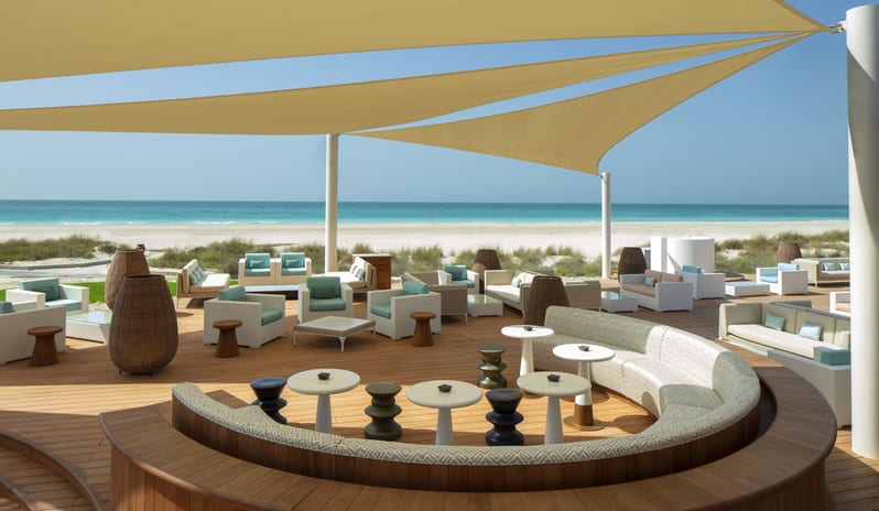 middle-east-holidays-abu-dhabi-st-regis-saadiyat-island-resort-hotel-buddha-bar-beach-abu-dhabi-terrace